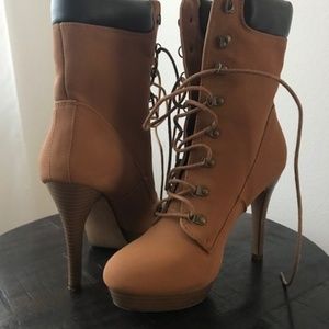 Platform Hiker Bootie - Like New